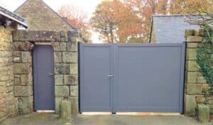 PORTAIL BATTANT ET PORTILLON